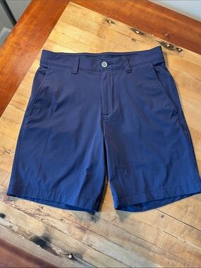 Southern Tide Men's Hybrid Shorts in Navy